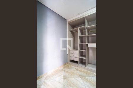 Closet da suíte de casa para alugar com 3 quartos, 133m² em Parque Vitória Regia, Sorocaba