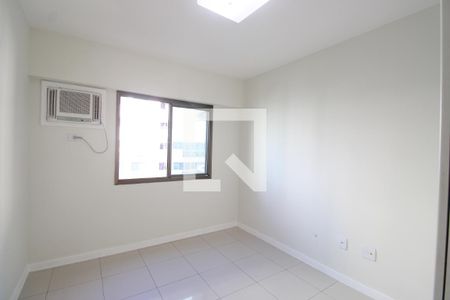 Quarto de apartamento à venda com 2 quartos, 77m² em Barra da Tijuca, Rio de Janeiro