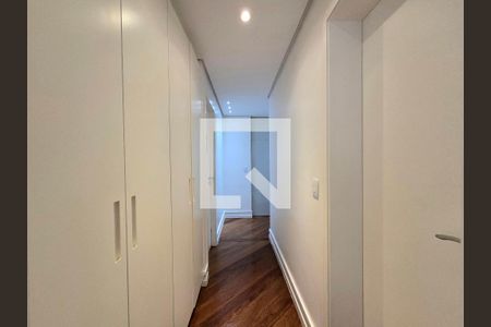 Corredor de apartamento à venda com 2 quartos, 129m² em Indianópolis, São Paulo