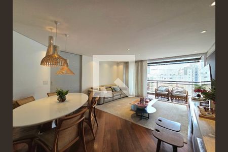 Sala de apartamento à venda com 2 quartos, 129m² em Indianópolis, São Paulo