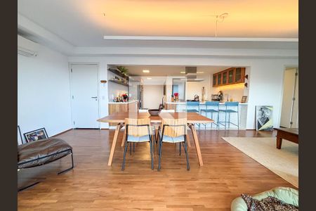 Apartamento para alugar com 2 quartos, 102m² em Sumaré, São Paulo