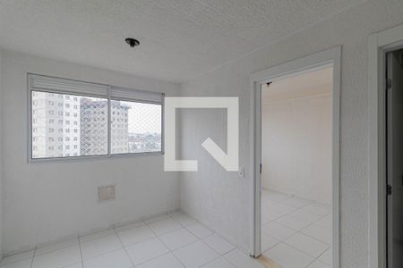 Sala/Cozinha/Área de Serviço  de apartamento para alugar com 2 quartos, 33m² em Vila Silvia, São Paulo