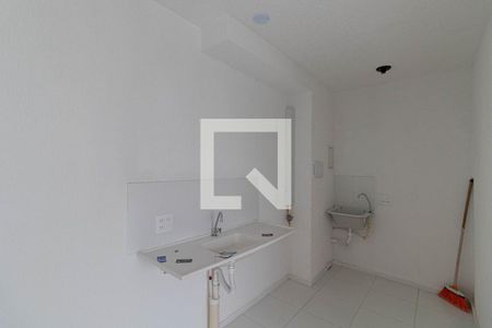 Sala/cozinha de apartamento para alugar com 2 quartos, 33m² em Vila Silvia, São Paulo