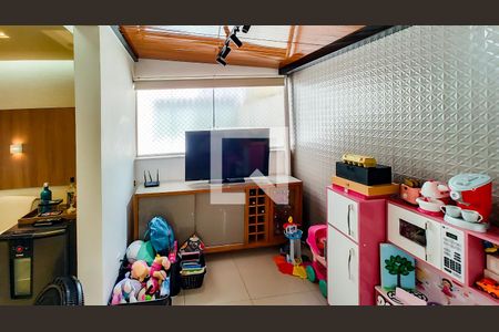 Apartamento à venda com 3 quartos, 145m² em Planalto, Belo Horizonte