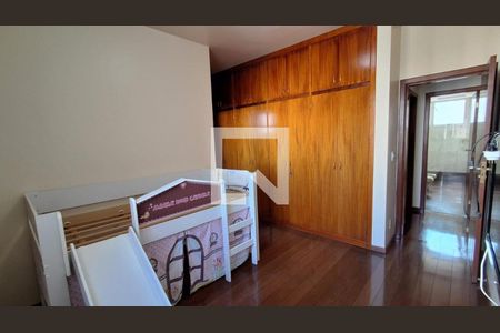 Apartamento à venda com 4 quartos, 180m² em Funcionários, Belo Horizonte