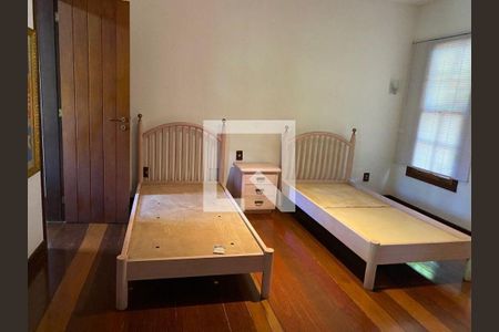 Casa à venda com 2 quartos, 300m² em Itaipu, Niterói