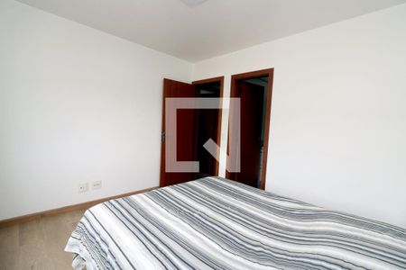 Quarto Suíte de apartamento à venda com 2 quartos, 79m² em Partenon, Porto Alegre
