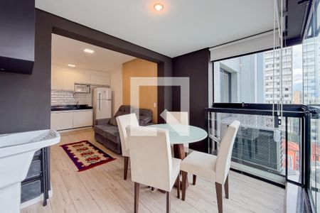 Varanda de apartamento à venda com 2 quartos, 53m² em Vila Mariana, São Paulo