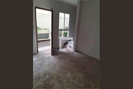 Casa à venda com 3 quartos, 78m² em Chora Menino, São Paulo