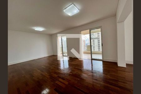 Sala de apartamento para alugar com 4 quartos, 260m² em Jardim Fonte do Morumbi, São Paulo