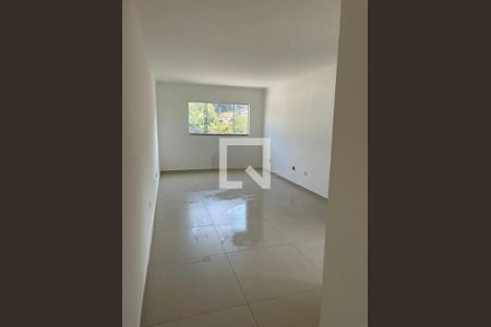 Casa à venda com 3 quartos, 125m² em Jardim Mirna, Taboão da Serra