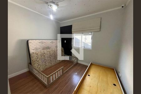 Casa à venda com 3 quartos, 225m² em Vila Londrina, São Paulo