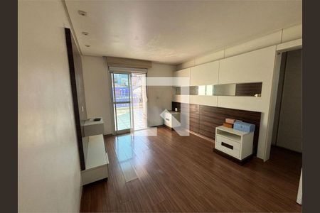 Casa à venda com 3 quartos, 225m² em Vila Londrina, São Paulo