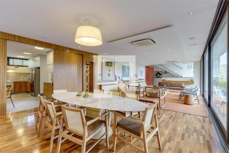 Casa à venda com 4 quartos, 459m² em Jardim dos Estados, São Paulo