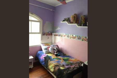 Casa à venda com 4 quartos, 256m² em Vila Santa Virginia, São Paulo