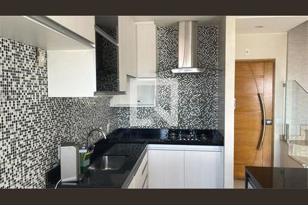 Apartamento à venda com 3 quartos, 126m² em Vila Bertioga, São Paulo