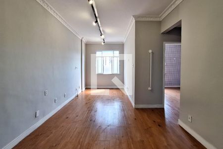 Sala de apartamento à venda com 2 quartos, 71m² em Fátima, Niterói