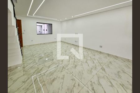 Casa à venda com 3 quartos, 155m² em Jardim Utinga, Santo André