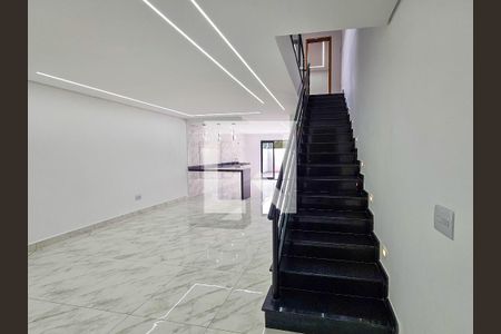 Casa à venda com 3 quartos, 155m² em Jardim Utinga, Santo André