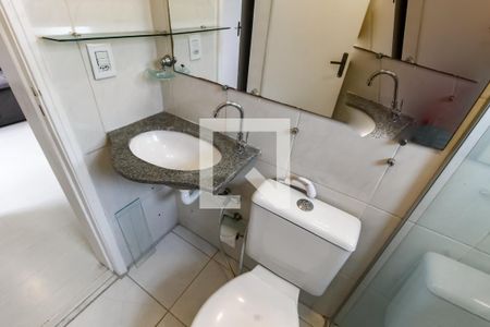 Banheiro de apartamento para alugar com 2 quartos, 45m² em Morumbi, São Paulo
