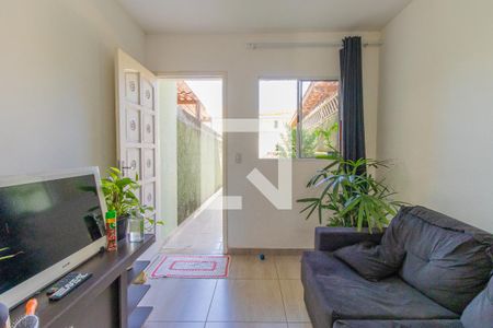 Sala de casa para alugar com 2 quartos, 58m² em Jardim Araruama, Cotia