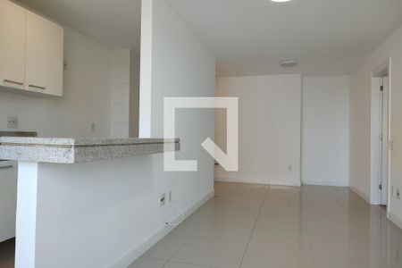 Sala/Cozinha de apartamento para alugar com 2 quartos, 81m² em Barra Olímpica, Rio de Janeiro