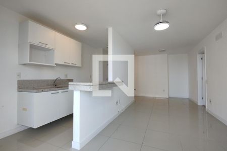 Sala/Cozinha de apartamento para alugar com 2 quartos, 81m² em Barra Olímpica, Rio de Janeiro