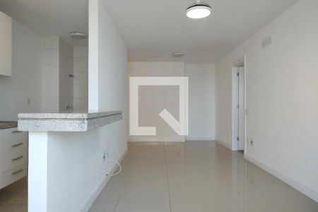 Sala de apartamento para alugar com 2 quartos, 81m² em Barra Olímpica, Rio de Janeiro