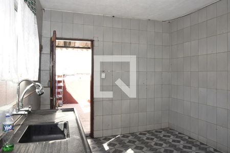 Sala/Cozinha de casa para alugar com 2 quartos, 70m² em Parque Pirajussara, Embu das Artes