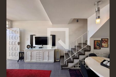 Sala de casa à venda com 3 quartos, 90m² em Jardim Aeroporto, São Paulo