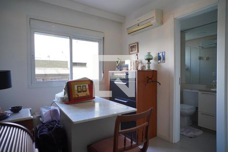 Quarto Suíte 1 de apartamento para alugar com 2 quartos, 106m² em Jardim Botânico, Porto Alegre