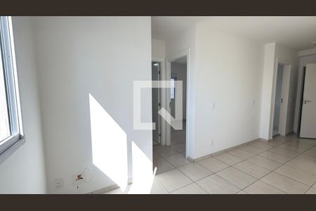 Sala de apartamento para alugar com 2 quartos, 43m² em Vila Brás Cubas, São Paulo