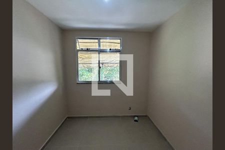 Quarto 1 de apartamento para alugar com 3 quartos, 70m² em Marechal Hermes, Rio de Janeiro