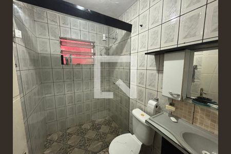 Banheiro de casa para alugar com 4 quartos, 125m² em Lajeado, Ferraz de Vasconcelos