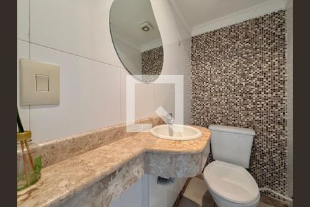 Lavabo de casa de condomínio para alugar com 3 quartos, 123m² em Jardim São Luís, São Paulo