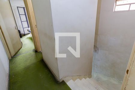 Escada de casa à venda com 4 quartos, 120m² em Vila das Belezas, São Paulo