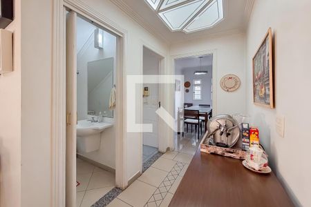 Lavabo de casa para alugar com 4 quartos, 245m² em Jardim Vila Mariana, São Paulo