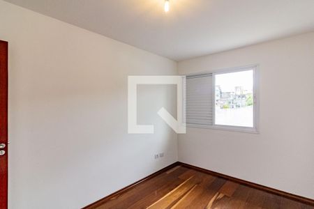 Quarto 1 de casa de condomínio à venda com 3 quartos, 135m² em Vila Romano, São Paulo