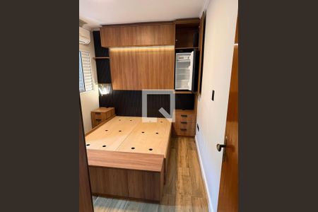 Suíte de casa à venda com 3 quartos, 210m² em Vila Eldizia, Santo André