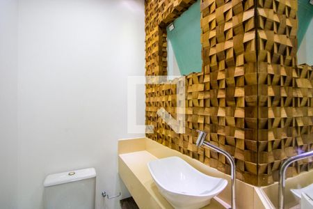Lavabo de casa à venda com 3 quartos, 235m² em Jardim Pilar, Santo André