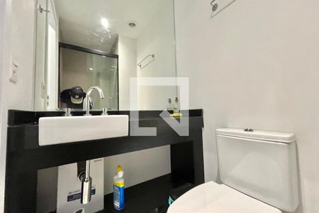 Banheiro de kitnet/studio para alugar com 1 quarto, 21m² em Vila Clementino, São Paulo