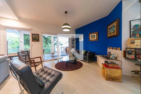 Sala de casa à venda com 4 quartos, 450m² em Vila Eldizia, Santo André