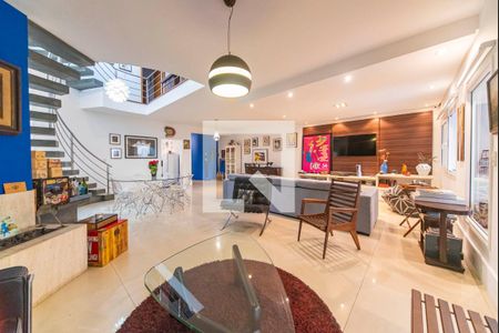 Sala de casa à venda com 4 quartos, 450m² em Vila Eldizia, Santo André