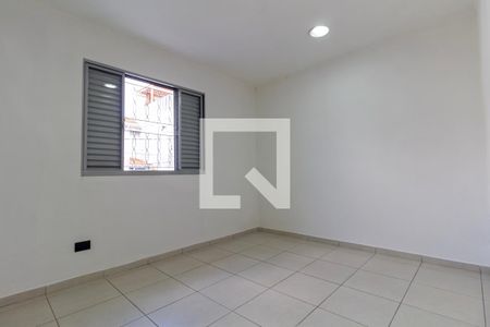 Quarto 2 de casa para alugar com 3 quartos, 80m² em Chácara Seis de Outubro, São Paulo