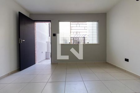 Sala de casa para alugar com 3 quartos, 80m² em Chácara Seis de Outubro, São Paulo