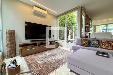 Casa à venda com 3 quartos, 450m² em Sumaré, São Paulo