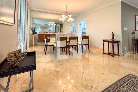 Casa à venda com 3 quartos, 450m² em Sumaré, São Paulo