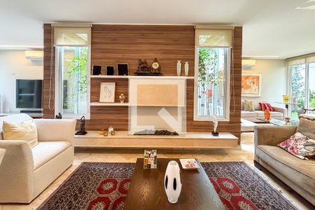 Casa à venda com 3 quartos, 450m² em Sumaré, São Paulo