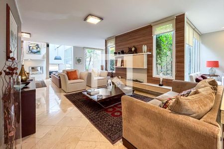 Casa à venda com 3 quartos, 450m² em Sumaré, São Paulo