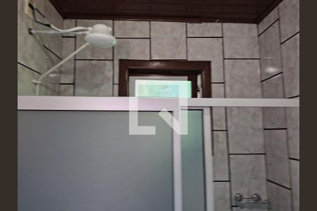 Banheiro de casa para alugar com 2 quartos, 70m² em Barra da Lagoa, Florianópolis